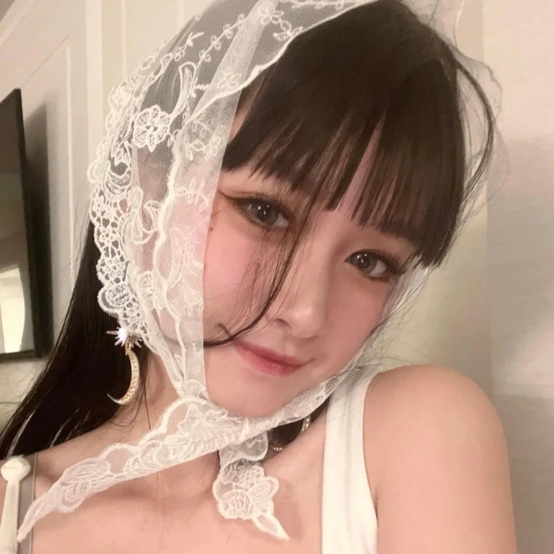 银色悬崖